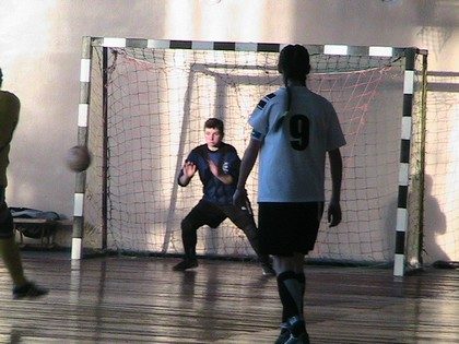 nataliy_urvant_pariruet_penalti-8296300