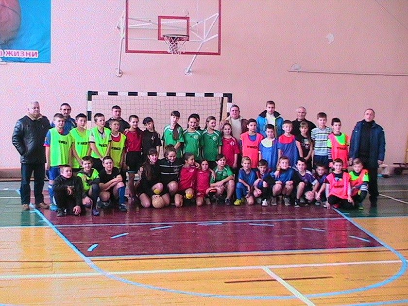 soperniki_na_pole_-_druziy_v_zshizni-7175766
